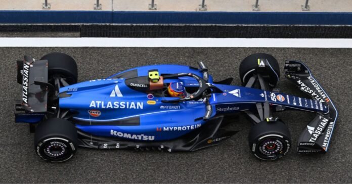 Carlos Sainz in action during day 2 of F1 pre-season testing