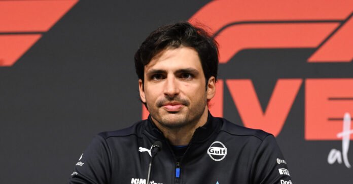 LONDON, ENGLAND - FEBRUARY 18: Carlos Sainz of Spain and Williams talks to the media during a press conference prior to F1 75 Live at InterContinental London O2 on February 18, 2025 in London, England. (Photo by Mark Sutton - Formula 1/Formula 1 via Getty Images)