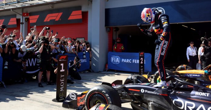 IMOLA, ITALY - MAY 18: Race winner Max Verstappen of the Netherlands and Oracle Red Bull Racing celebrates on arrival in parc ferme during the F1 Grand Prix of Emilia-Romagna at Autodromo Internazionale Enzo e Dino Ferrari on May 18, 2025 in Imola, Italy. (Photo by Steven Tee/LAT Images) // Getty Images / Red Bull Content Pool // SI202505180305 // Usage for editorial use only //