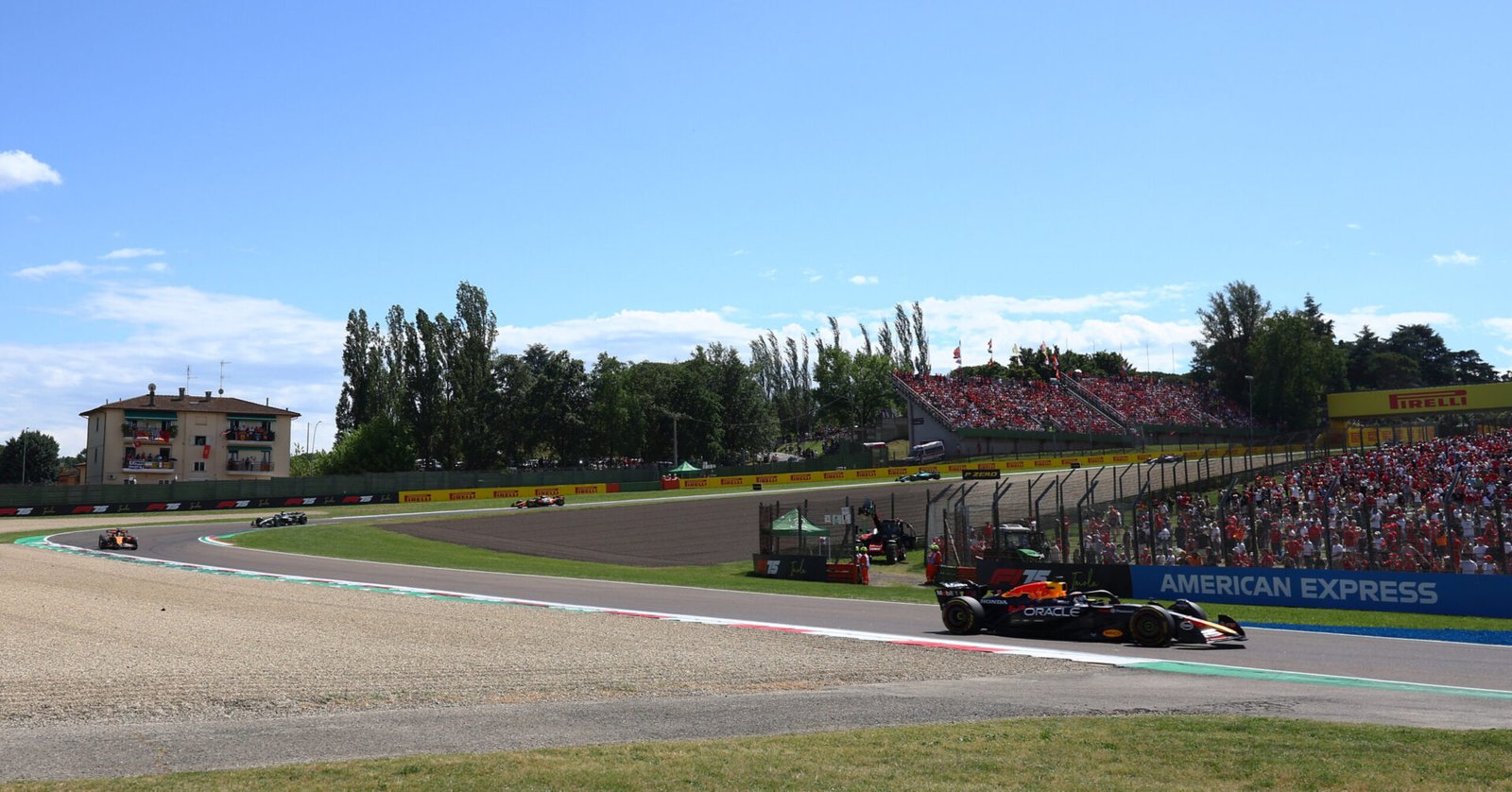 IMOLA, ITALY - MAY 18: Max Verstappen of the Netherlands driving the (1) Oracle Red Bull Racing RB21 on track during the F1 Grand Prix of Emilia-Romagna at Autodromo Internazionale Enzo e Dino Ferrari on May 18, 2025 in Imola, Italy. (Photo by Peter Fox/LAT Images) // Getty Images / Red Bull Content Pool // SI202505180724 // Usage for editorial use only //