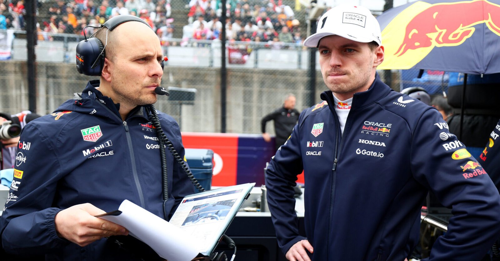 SUZUKA, JAPAN - APRIL 06: Gianpiero Lambiase, Head of Racing of Oracle Red Bull Racing and Max Verstappen of the Netherlands and Oracle Red Bull Racing on the grid prior to the F1 Grand Prix of Japan at Suzuka Circuit on April 06, 2025 in Suzuka, Japan. (Photo by Mark Thompson/Getty Images) // Getty Images / Red Bull Content Pool // SI202504060145 // Usage for editorial use only // Austrian GP