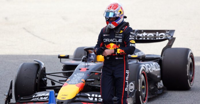 BARCELONA, SPAIN - JUNE 01: Tenth placed finish following a penalty, Max Verstappen of the Netherlands and Oracle Red Bull Racing arrives in parc ferme during the F1 Grand Prix of Spain at Circuit de Barcelona-Catalunya on June 01, 2025 in Barcelona, Spain. (Photo by Mark Thompson/Getty Images) // Getty Images / Red Bull Content Pool // SI202506010432 // Usage for editorial use only //
